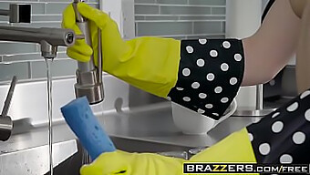 Brazzers - Todellinen Vaimo Tarinoita - Anaali Pelata Kuuma Brunette