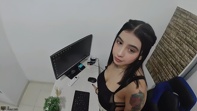 Si Cantik Spanyol Dengan Payudara Besar Alami Memberikan Blowjob Yang Kaya Dan Membuatnya Orgasme