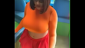 Velma In Dermotov Cosplay Play